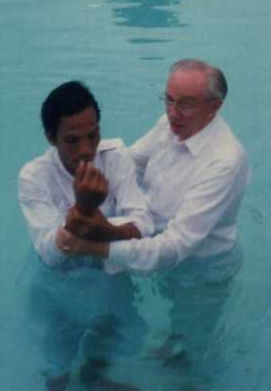 Hinckley Baptizes in Burma